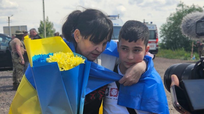 Україна повернула 71 захисника і чотирьох цивільних із полону РФ 7 Україна повернула 71 захисника і чотирьох цивільних із полону РФ