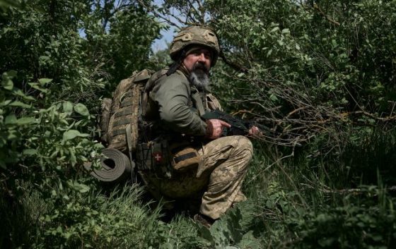 Українські воїни показали один зі штурмів на фронті та захоплення росіян у полон (відео) 6 ukrayinski voyini pokazali odin zi shturmiv na fronti ta zahoplennja rosijan u polon video f32ab42 scaled China Way
