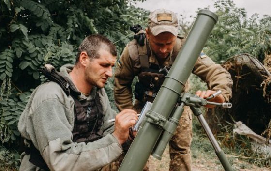 Українські захисники показали відео знищення ворога на Вовчанському напрямку 8 ukrayinski zahisniki pokazali video znishhennja voroga na vovchanskomu naprjamku c54f6f8 scaled China Way