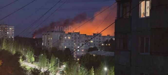 В Луганске раздались взрывы, оккупанты пишут об атаке на город 2 В Луганске раздались взрывы, оккупанты пишут об атаке на город