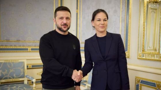 Зеленский и глава МИД Германии поговорили о ситуации на фронте и ПВО 4 zelenskij i glava mid germanii pogovorili o situacii na fronte i pvo 8ca5403 scaled China Way