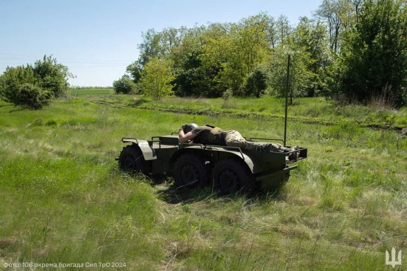 ЗСУ провели випробування наземних дронів. Що про них відомо (фото) 7 ЗСУ провели випробування наземних дронів. Що про них відомо (фото)