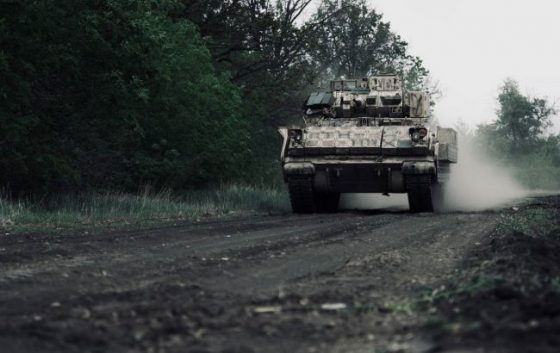 Дрон помітив, Bradley - рознесла. 47 бригада показала ефектне знищення двох БТР ворога 3 dron pomitiv bradley roznesla 47 brigada pokazala efektne znishhennja dvoh btr voroga b88021e scaled China Way