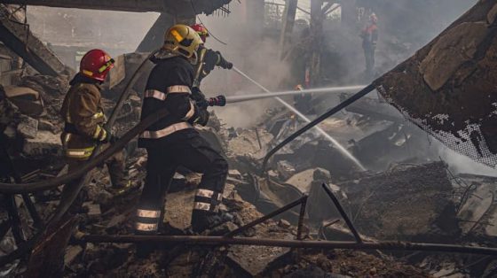 Оккупанты атаковали Полтавскую область, 9 раненых, под завалами могут быть люди − ОВА 1 okkupanty atakovali poltavskuju oblast 9 ranenyh pod zavalami mogut byt ljudi minus ova ef130d2 scaled China Way