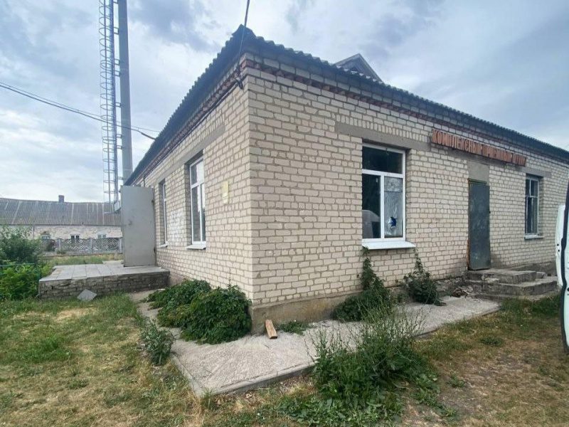 РФ обстріляла село під Волновахою: три людини загинули, п'ятеро поранені 3 РФ обстріляла село під Волновахою: три людини загинули, п'ятеро поранені