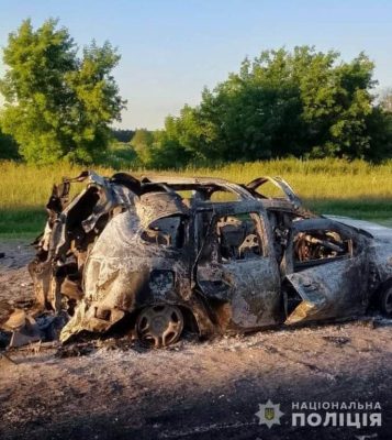 Россияне FPV-дроном атаковали авто полицейских на Сумщине, есть раненый 