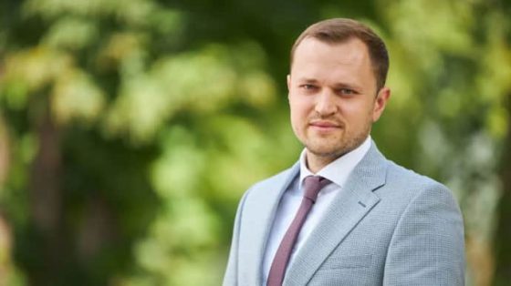 bihusinfo sluga naroda zhupanin propustil zasedanie rady iz za obuchenija v londone 790e1f7 scaled China Way