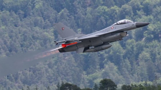 Bloomberg: Украина получила первые F-16 3 bloomberg ukraina poluchila pervye f 16 2761127 scaled China Way