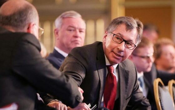 britanija konfiskuvala v oligarha rf avena majzhe miljon dolariv bloomberg df20584 scaled China Way