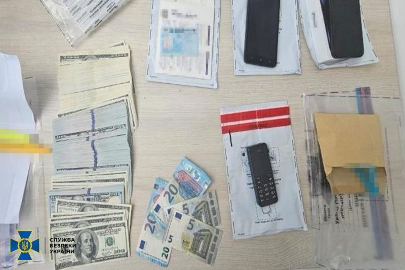 Готували підпал торгових центрів у ЄС: українські правоохоронці знешкодили групу ФСБ