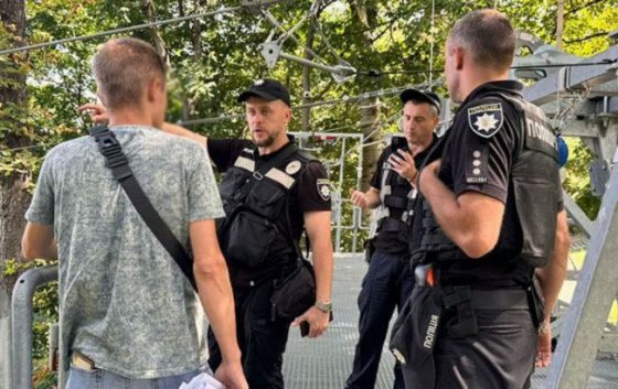 Обрив атракціону в Києві: з'явилися нові подробиці трагедії 6 obriv atrakcionu v kiyevi zjavilisja novi podrobici tragediyi 7a6236e scaled China Way