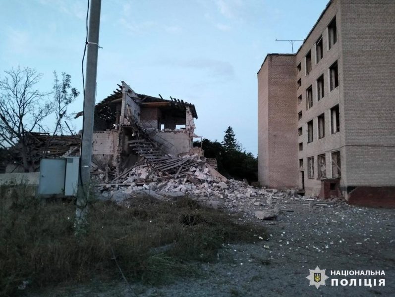 Обстріл Чугуєва: кількість поранених зросла до 9, серед них - підліток (фото) 10 Обстріл Чугуєва: кількість поранених зросла до 9, серед них - підліток (фото)