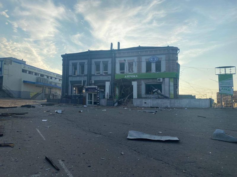 Обстріл Чугуєва: кількість поранених зросла до 9, серед них - підліток (фото) 4 Обстріл Чугуєва: кількість поранених зросла до 9, серед них - підліток (фото)