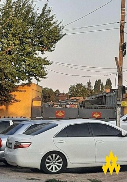 Партизани розвідали базу РФ під Ростовом з "неймовірною" кількістю техніки (фото) 3 Партизани розвідали базу РФ під Ростовом з "неймовірною" кількістю техніки (фото)