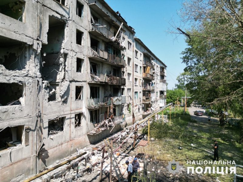 Росіяни обстріляли КАБам Мирноград, загинула дитина, більше десятка постраждалих