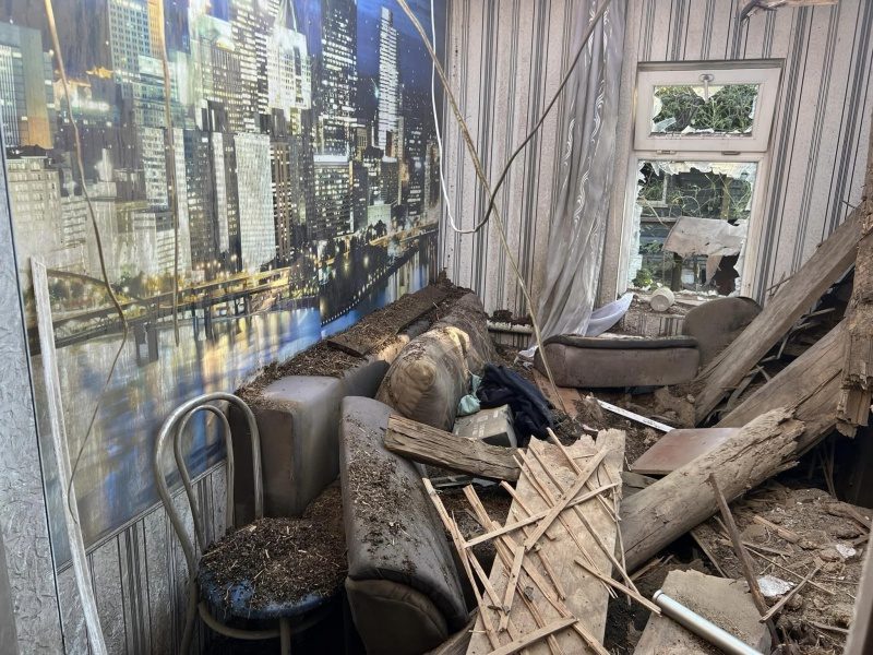 Росіяни пів години обстрілювали Білопілля з "Граду": 18 прильотів, є постраждалі