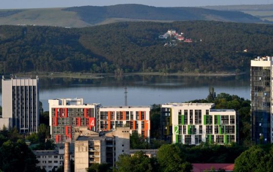 Російських загарбників розселяють у базах відпочинку поруч із туристами, - ЦНС 12 rosijskih zagarbnikiv rozseljajut u bazah vidpochinku poruch iz turistami cns 69cfd23 scaled China Way