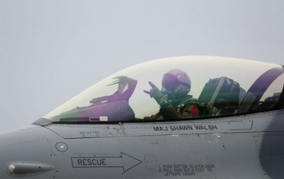 Україна отримала від союзників першу партію винищувачів F-16, - Bloomberg 6 ukrayina otrimala vid sojuznikiv pershu partiju vinishhuvachiv f 16 bloomberg d665f61 scaled China Way