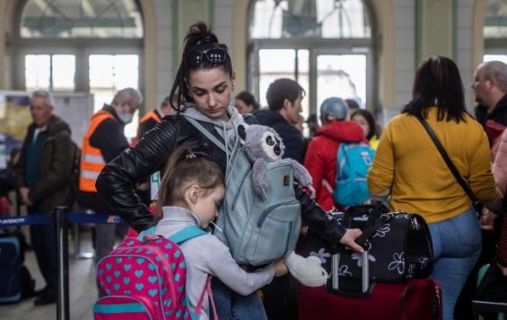 ukrayinci gotovi povertatisja z emigraciyi za najavnosti zhitla i roboti shho dlja cogo robit vlada 7da9f50 scaled China Way