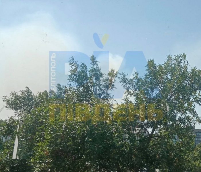 В окупованому Мелітополі пролунали вибухи: горить аеродром