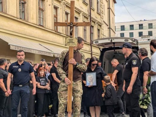 Во Львове началось прощание с Ириной Фарион 