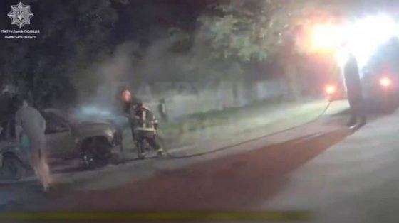 Во Львове задержали двух человек, которые жгли автомобили военных 2 vo lvove zaderzhali dvuh chelovek kotorye zhgli avtomobili voennyh f2e3ba0 scaled China Way