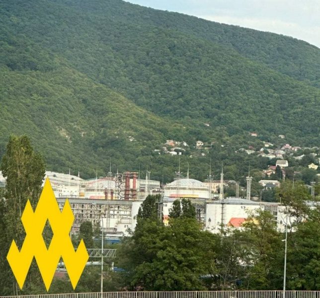 Партизани провели розвідку двічі ураженого ЗСУ російського НПЗ 5 Партизани провели розвідку двічі ураженого ЗСУ російського НПЗ