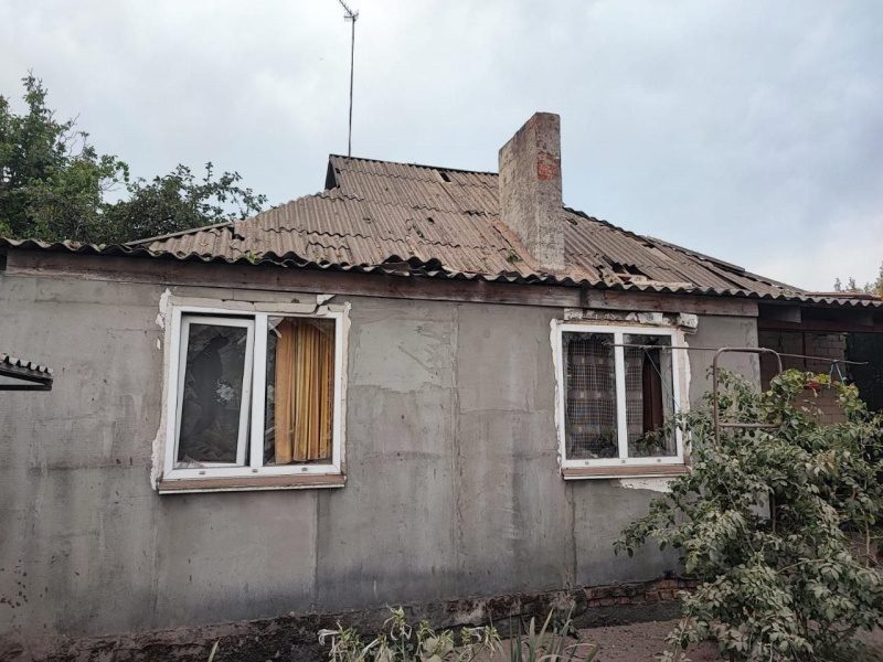 Під Черкасами через падіння уламків пошкоджені будинки (фото)