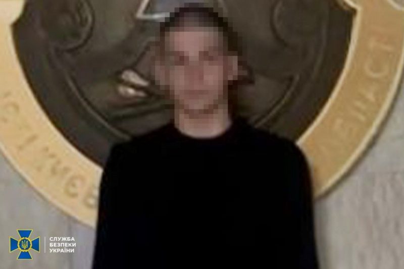Підпалював машини військових: у Києві затримали 16-річного агента ФСБ 3 Підпалював машини військових: у Києві затримали 16-річного агента ФСБ