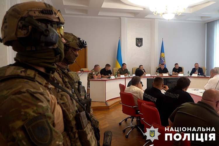 Схему вигадав керівник. В Тернопільській області в ТЦК "вибивали" хабарі з військовозобов'язаних 2 Схему вигадав керівник. В Тернопільській області в ТЦК "вибивали" хабарі з військовозобов'язаних