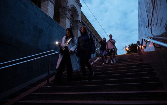 По одній та дві черги: в "ДТЕК" дали графіки відключень світла на 3 вересня 4 po odnij ta dvi chergi v dtek dali grafiki vidkljuchen svitla na 3 veresnja 31b5cea scaled China Way