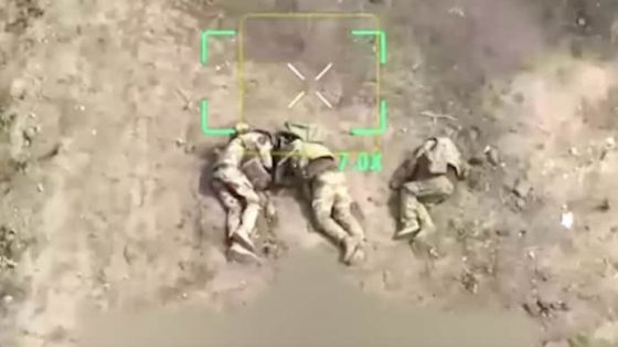 Трех украинских бойцов под Покровском вероятно расстреляли после ранения их побратима 1 treh ukrainskih bojcov pod pokrovskom verojatno rasstreljali posle ranenija ih pobratima daa57ee scaled China Way