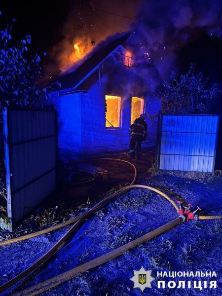 У Київській області уламки дронів впали у шести районах, є загоряння та руйнування 3 У Київській області уламки дронів впали у шести районах, є загоряння та руйнування
