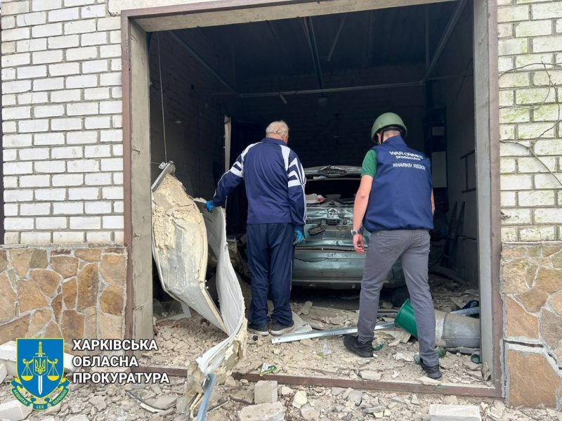 З'явилися фото наслідків нічних авіаударів по Харкову та передмістю 5 З'явилися фото наслідків нічних авіаударів по Харкову та передмістю