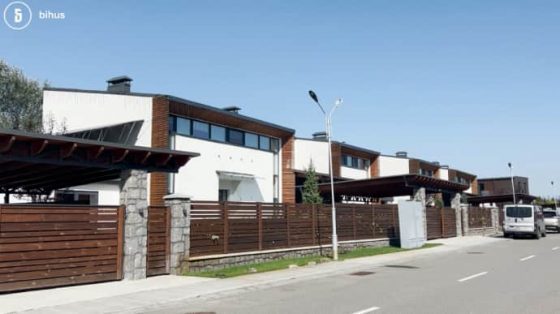 Bihus.Info: Судья Верховного суда проживает в коттедже за 18 млн грн, который записан на тещу 1 bihusinfo sudja verhovnogo suda prozhivaet v kottedzhe za 18 mln grn kotoryj zapisan na teshhu 31cace5 scaled China Way