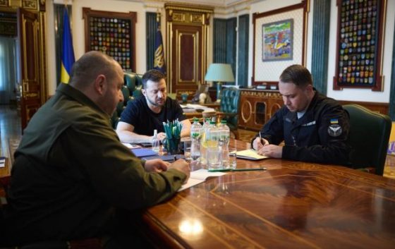 Буданов доповів Зеленському про наміри росіян до кінця року 5 budanov dopoviv zelenskomu pro namiri rosijan do kincja roku 672380b scaled China Way