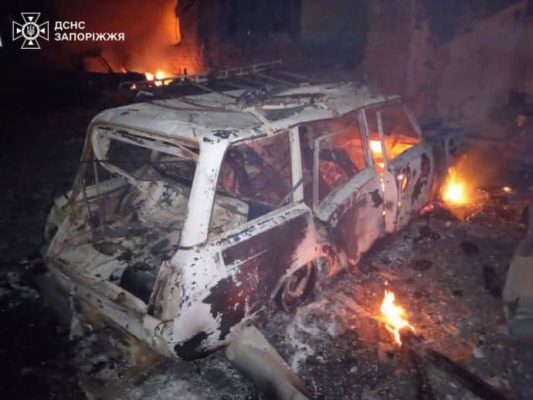 Оккупанты ночью атаковали Запорожье, ранили 3 человека   