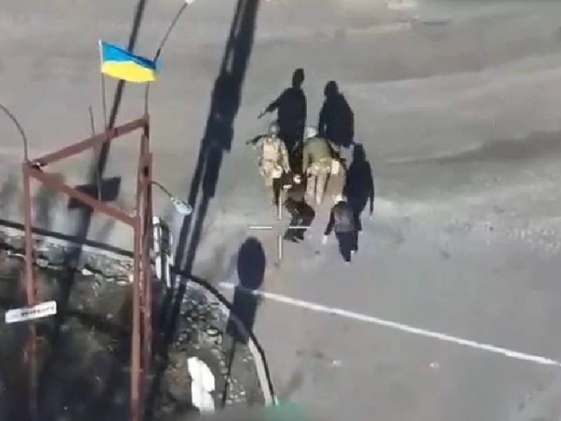 Окупанти розстріляли мешканців Селидового. В Офісі генпрокурора розпочали розслідування 2 Окупанти розстріляли мешканців Селидового. В Офісі генпрокурора розпочали розслідування