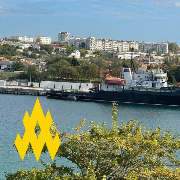 Партизани помітили останні російські військові судна в Стрілецькій бухті Севастополя (фото)