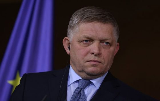 Прем'єр Словаччини запропонував вдарити ракетою по Брюсселю 5 premyer slovachchini zaproponuvav vdariti raketoju po brjusselju d151124 scaled China Way