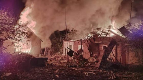 rossijane udarili bespilotnikami po poltavshhine 2 cheloveka dostali iz gorjashhego doma 3a5ef00 scaled China Way