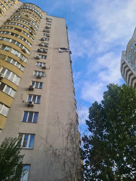 У КМВА уточнили наслідки атаки РФ на Київ (фото) 2 У КМВА уточнили наслідки атаки РФ на Київ (фото)