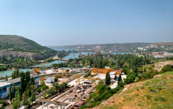У Криму помітно зріс потік військових бензовозів після атаки на нафтобазу у Феодосії 3 u krimu pomitno zris potik vijskovih benzovoziv pislja ataki na naftobazu u feodosiyi 65b6445 scaled China Way