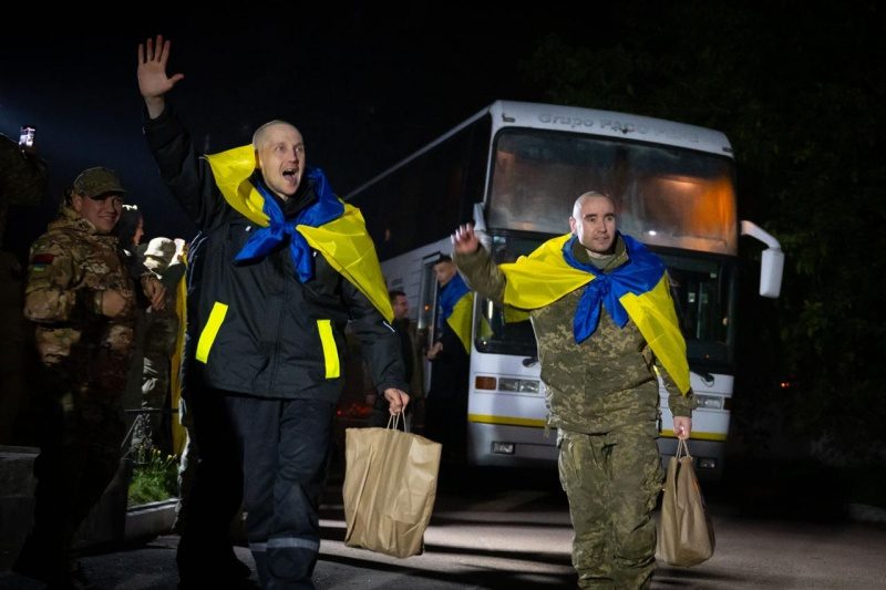 Україна повернула з російського полону 95 захисників, - Зеленський