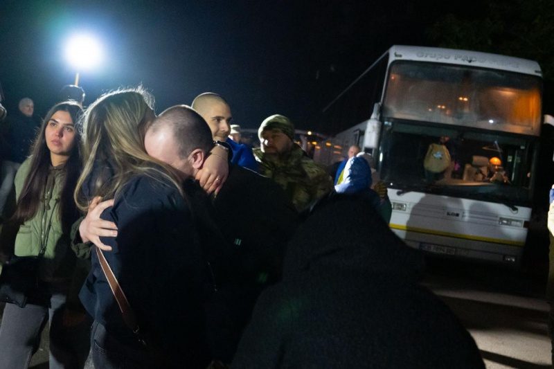 Україна повернула з російського полону 95 захисників, - Зеленський