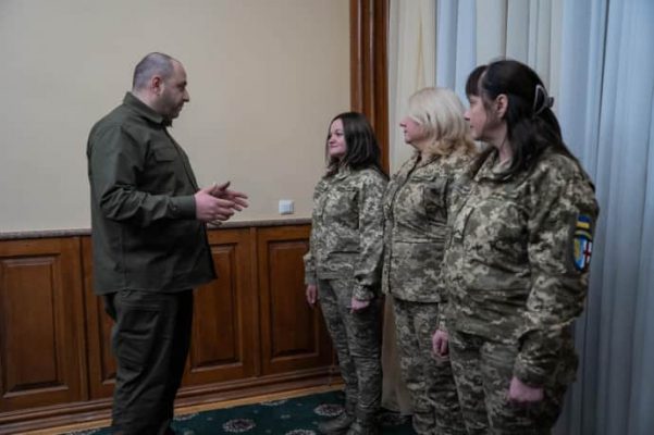 ''Наташа, попала!'' – Умеров отметил защитниц, которые сбили российскую крылатую ракету 2 ''Наташа, попала!'' – Умеров отметил защитниц, которые сбили российскую крылатую ракету