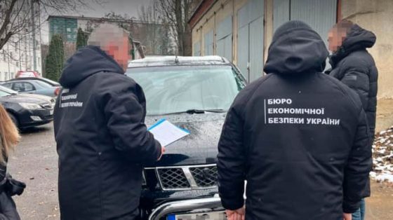 beb v chernovcah blagodeteli prodavali bolee 20 avtomobilej vvezennyh kak gumanitarka a5d752b scaled China Way