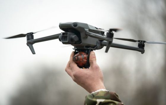 Латвія підготувала 1000 дронів для передачі Україні 5 latvija pidgotuvala 1000 droniv dlja peredachi ukrayini 26eca14 scaled China Way