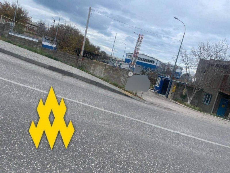 Партизани провели розвідку заводу з ремонту кораблів РФ у Криму (фото) 4 Партизани провели розвідку заводу з ремонту кораблів РФ у Криму (фото)