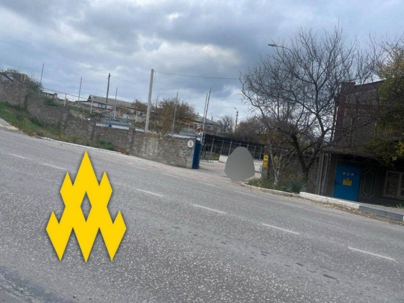 Партизани провели розвідку заводу з ремонту кораблів РФ у Криму (фото) 3 Партизани провели розвідку заводу з ремонту кораблів РФ у Криму (фото)